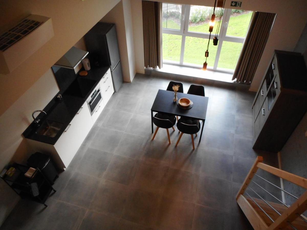 NeerpeltDe Hoog Velden 13公寓 外观 照片